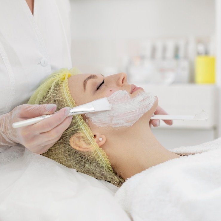 How Effective Are Chemical Peels in Dubai for Skin Rejuvenation?